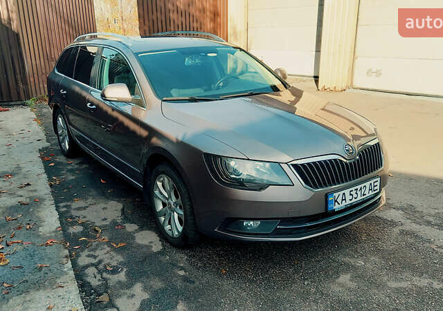 Шкода Суперб 2014 у Києві на Automoto.ua Фіолетовий Шкода Суперб, об'ємом двигуна 1.8 л та пробігом 240 тис. км за 11900 $, фото 8 на Automoto.ua