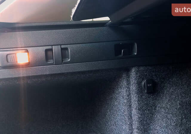 Шкода Суперб 2014 у Києві на Automoto.ua Фіолетовий Шкода Суперб, об'ємом двигуна 1.8 л та пробігом 240 тис. км за 11900 $, фото 21 на Automoto.ua