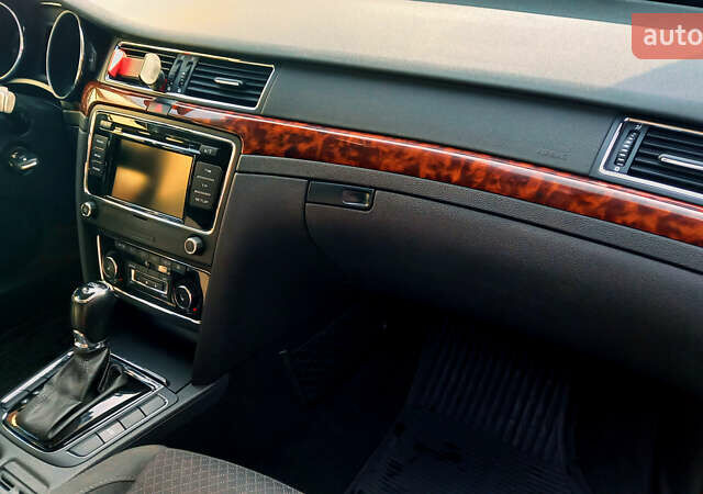 Шкода Суперб 2014 у Києві на Automoto.ua Фіолетовий Шкода Суперб, об'ємом двигуна 1.8 л та пробігом 240 тис. км за 11900 $, фото 14 на Automoto.ua