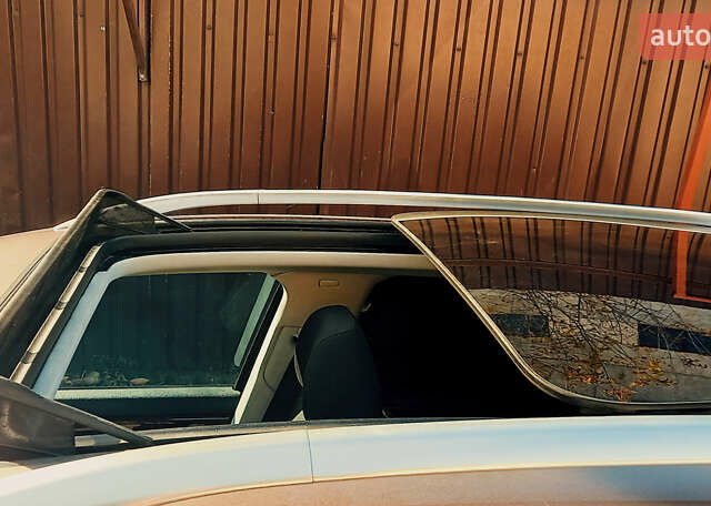 Шкода Суперб 2014 у Києві на Automoto.ua Фіолетовий Шкода Суперб, об'ємом двигуна 1.8 л та пробігом 240 тис. км за 11900 $, фото 25 на Automoto.ua