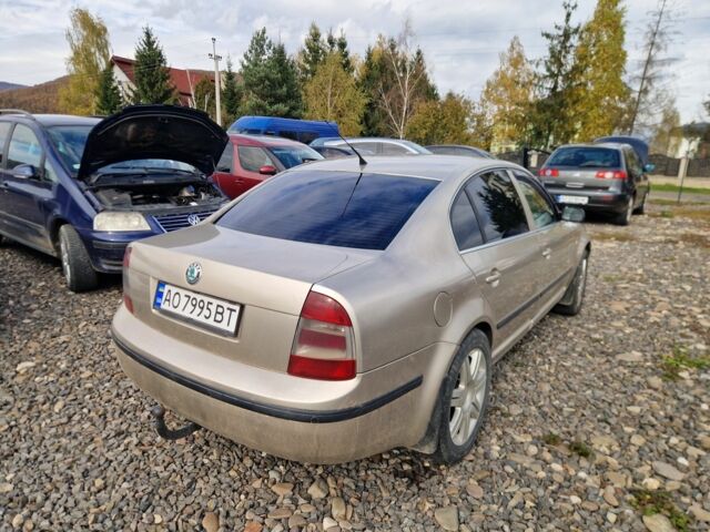 Шкода Суперб 2003 у Хусте на Automoto.ua Коричневий Шкода Суперб, об'ємом двигуна 1.9 л та пробігом 299 тис. км за 4800 $, фото 1 на Automoto.ua