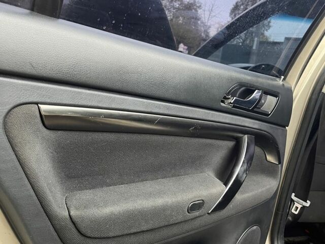 Шкода Суперб 2005 у Вишневом на Automoto.ua Коричневий Шкода Суперб, об'ємом двигуна 1.9 л та пробігом 250 тис. км за 3800 $, фото 8 на Automoto.ua