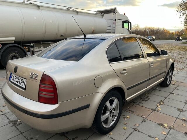 Шкода Суперб 2005 у Вишневом на Automoto.ua Коричневий Шкода Суперб, об'ємом двигуна 1.9 л та пробігом 250 тис. км за 3800 $, фото 2 на Automoto.ua