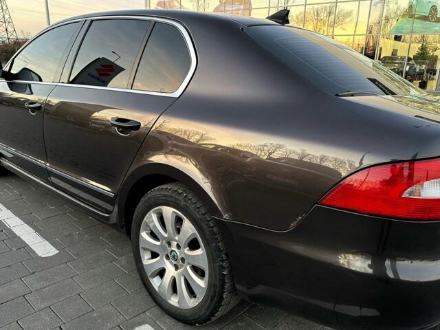 Коричневий Шкода Суперб, об'ємом двигуна 1.8 л та пробігом 265 тис. км за 7000 $, фото 17 на Automoto.ua