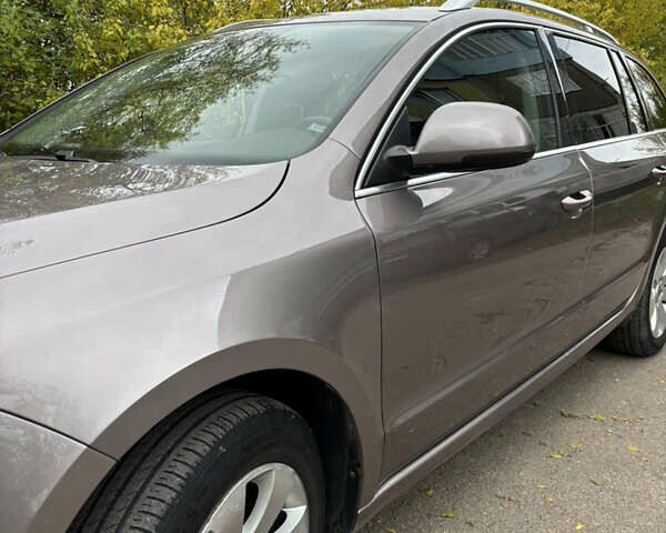 Коричневый Шкода Суперб, объемом двигателя 1.8 л и пробегом 255 тыс. км за 8500 $, фото 2 на Automoto.ua