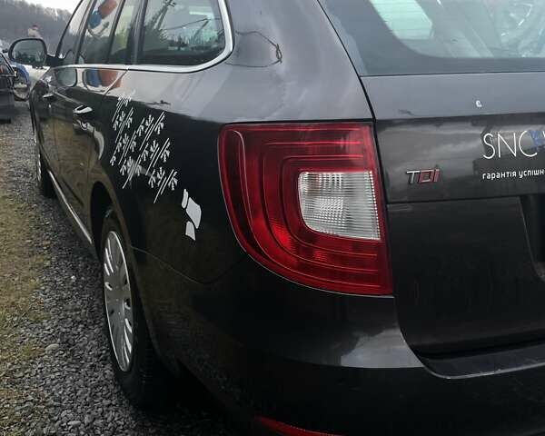 Шкода Суперб 2011 у Ужгороді на Automoto.ua Коричневий Шкода Суперб, об'ємом двигуна 1.97 л та пробігом 512 тис. км за 9500 $, фото 9 на Automoto.ua