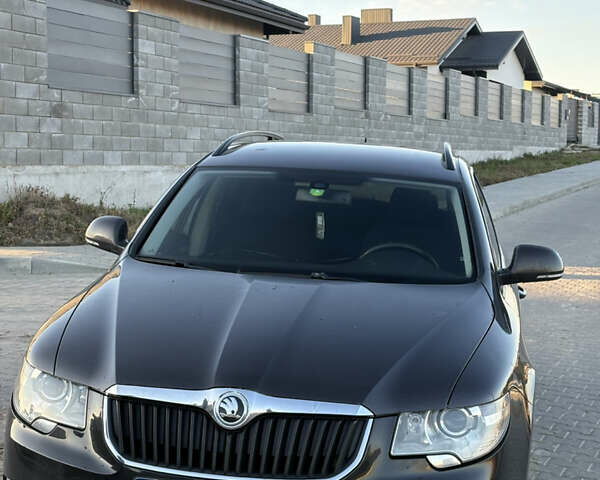 Коричневий Шкода Суперб, об'ємом двигуна 1.97 л та пробігом 290 тис. км за 9499 $, фото 1 на Automoto.ua