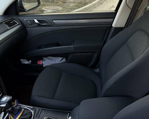 Коричневий Шкода Суперб, об'ємом двигуна 1.97 л та пробігом 290 тис. км за 9499 $, фото 11 на Automoto.ua