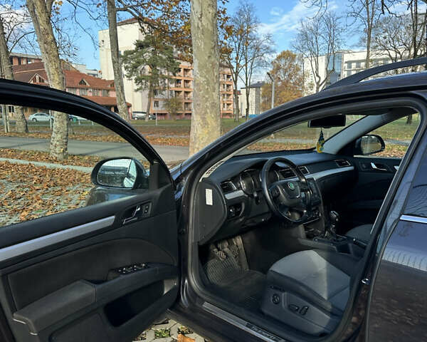 Коричневый Шкода Суперб, объемом двигателя 1.97 л и пробегом 315 тыс. км за 10800 $, фото 14 на Automoto.ua