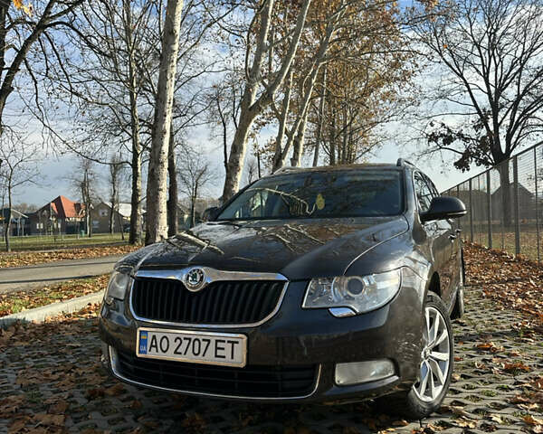 Коричневый Шкода Суперб, объемом двигателя 1.97 л и пробегом 315 тыс. км за 10800 $, фото 1 на Automoto.ua