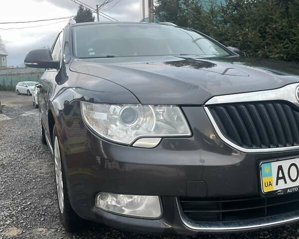 Шкода Суперб 2011 у Ужгороді на Automoto.ua Коричневий Шкода Суперб, об'ємом двигуна 1.97 л та пробігом 512 тис. км за 9500 $, фото 3 на Automoto.ua