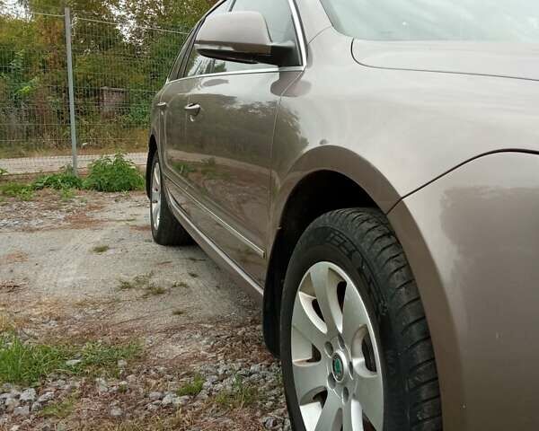 Коричневый Шкода Суперб, объемом двигателя 1.8 л и пробегом 288 тыс. км за 7950 $, фото 8 на Automoto.ua