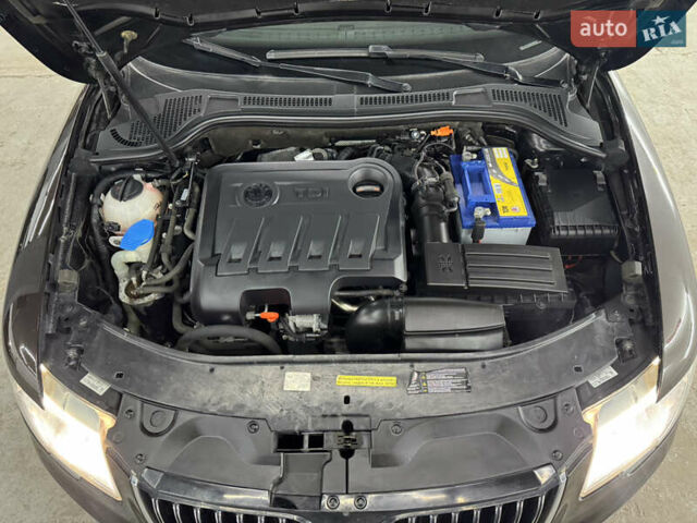 Коричневый Шкода Суперб, объемом двигателя 2 л и пробегом 240 тыс. км за 13200 $, фото 82 на Automoto.ua