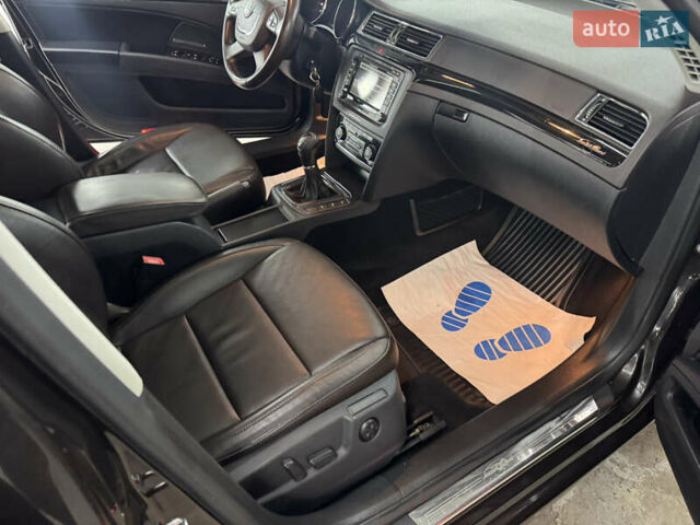 Коричневый Шкода Суперб, объемом двигателя 2 л и пробегом 240 тыс. км за 13200 $, фото 56 на Automoto.ua