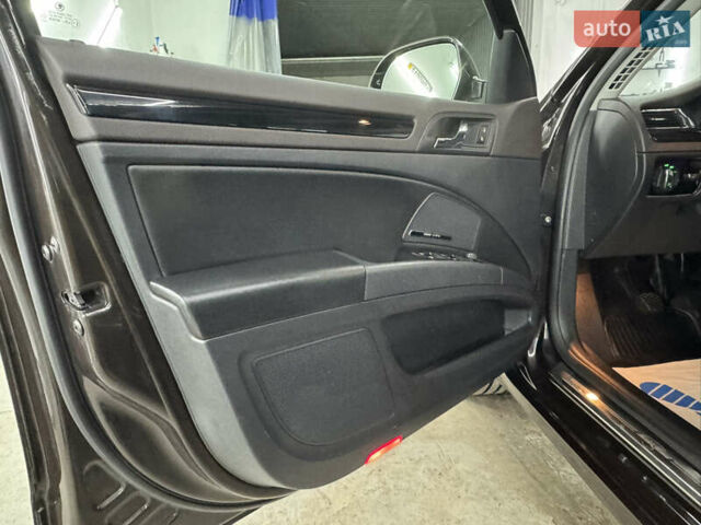 Коричневый Шкода Суперб, объемом двигателя 2 л и пробегом 240 тыс. км за 13200 $, фото 41 на Automoto.ua