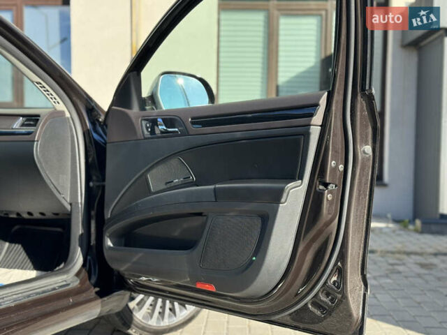 Коричневый Шкода Суперб, объемом двигателя 2 л и пробегом 240 тыс. км за 13200 $, фото 31 на Automoto.ua