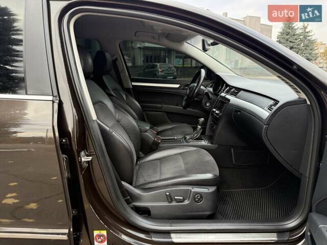 Коричневий Шкода Суперб, об'ємом двигуна 1.6 л та пробігом 280 тис. км за 8300 $, фото 35 на Automoto.ua