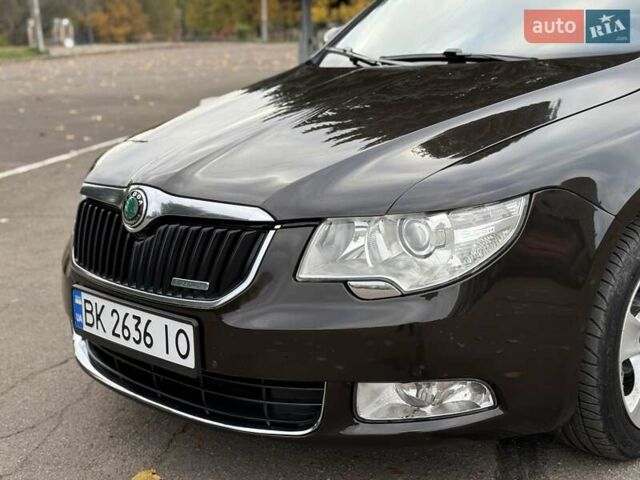 Коричневий Шкода Суперб, об'ємом двигуна 1.6 л та пробігом 280 тис. км за 8300 $, фото 6 на Automoto.ua