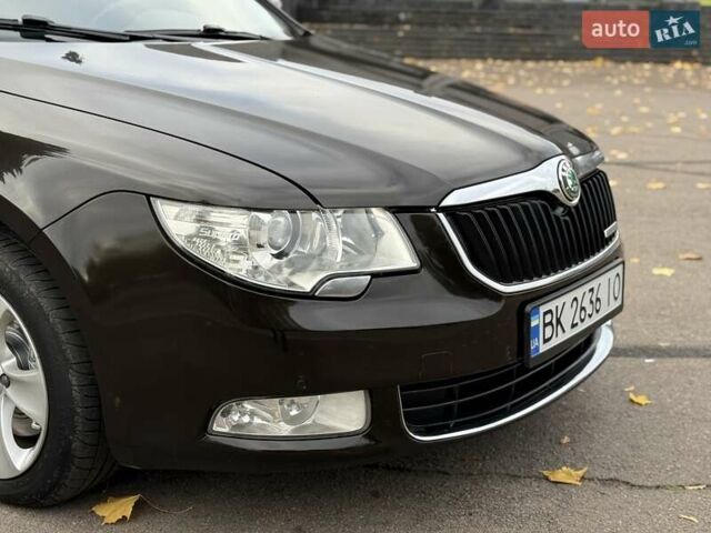 Коричневий Шкода Суперб, об'ємом двигуна 1.6 л та пробігом 280 тис. км за 8300 $, фото 17 на Automoto.ua