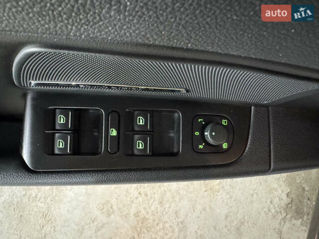 Коричневый Шкода Суперб, объемом двигателя 2 л и пробегом 240 тыс. км за 13200 $, фото 44 на Automoto.ua