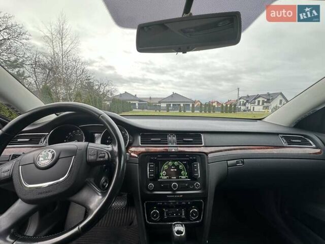 Коричневий Шкода Суперб, об'ємом двигуна 2 л та пробігом 305 тис. км за 12000 $, фото 7 на Automoto.ua