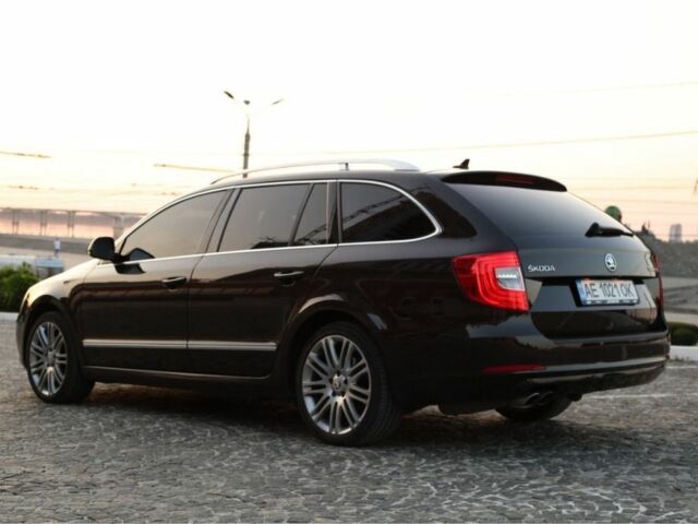 Коричневый Шкода Суперб, объемом двигателя 2 л и пробегом 270 тыс. км за 13500 $, фото 8 на Automoto.ua
