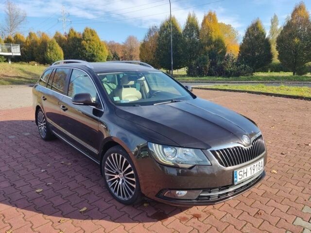 Коричневый Шкода Суперб, объемом двигателя 2 л и пробегом 233 тыс. км за 8000 $, фото 2 на Automoto.ua