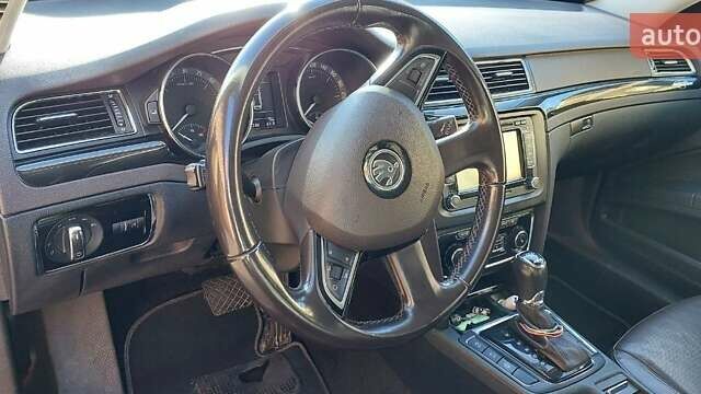 Коричневый Шкода Суперб, объемом двигателя 1.97 л и пробегом 296 тыс. км за 15300 $, фото 1 на Automoto.ua