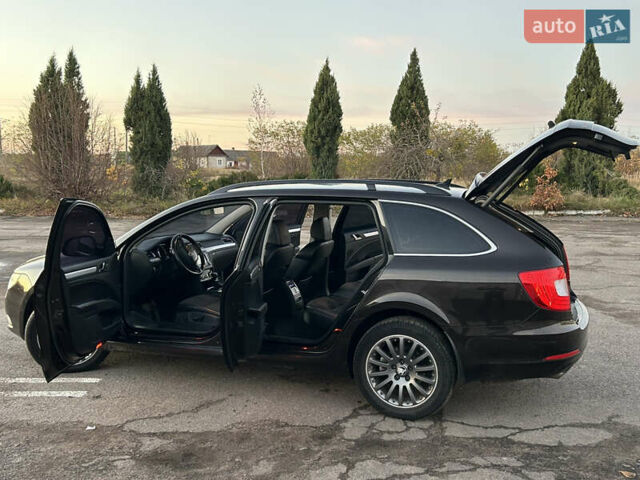 Коричневый Шкода Суперб, объемом двигателя 2 л и пробегом 307 тыс. км за 10900 $, фото 9 на Automoto.ua