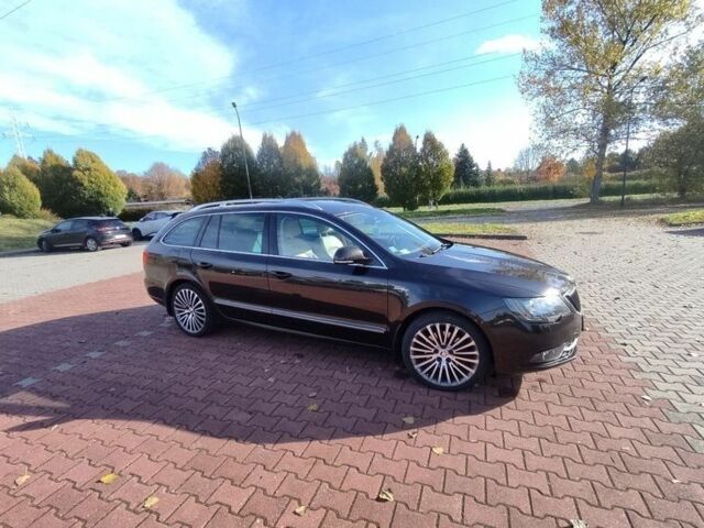 Коричневый Шкода Суперб, объемом двигателя 2 л и пробегом 233 тыс. км за 8000 $, фото 3 на Automoto.ua