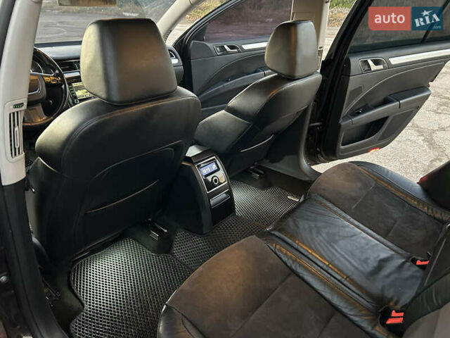 Коричневый Шкода Суперб, объемом двигателя 2 л и пробегом 307 тыс. км за 10900 $, фото 13 на Automoto.ua