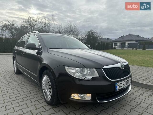Коричневий Шкода Суперб, об'ємом двигуна 2 л та пробігом 305 тис. км за 12000 $, фото 18 на Automoto.ua
