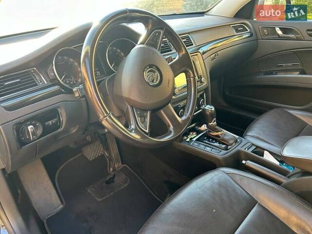 Коричневый Шкода Суперб, объемом двигателя 1.97 л и пробегом 296 тыс. км за 15300 $, фото 21 на Automoto.ua