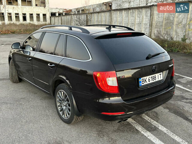 Коричневый Шкода Суперб, объемом двигателя 2 л и пробегом 307 тыс. км за 10900 $, фото 6 на Automoto.ua
