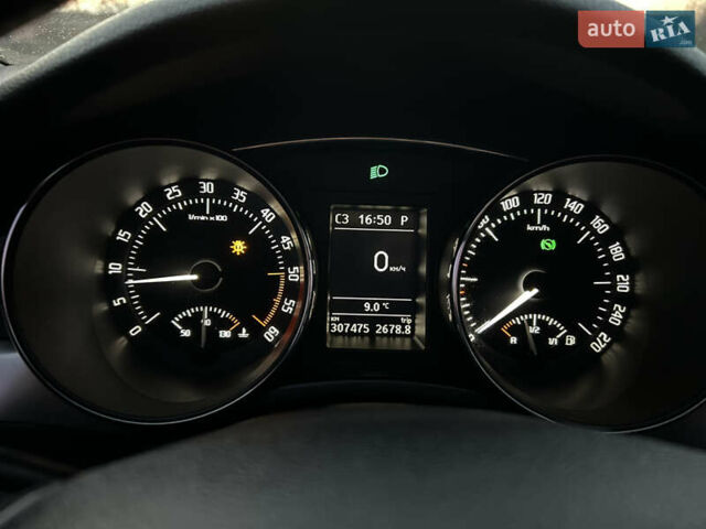 Коричневый Шкода Суперб, объемом двигателя 2 л и пробегом 307 тыс. км за 10900 $, фото 23 на Automoto.ua