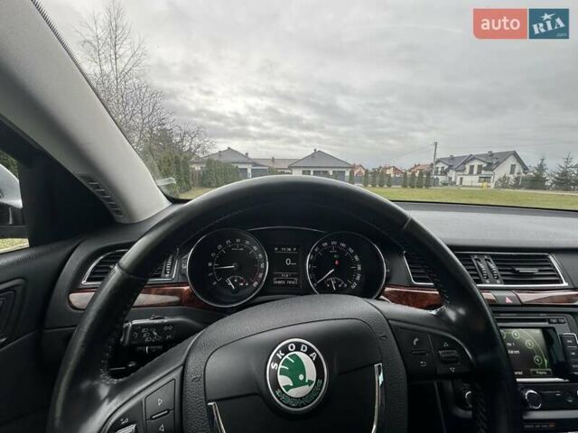 Коричневий Шкода Суперб, об'ємом двигуна 2 л та пробігом 305 тис. км за 12000 $, фото 4 на Automoto.ua