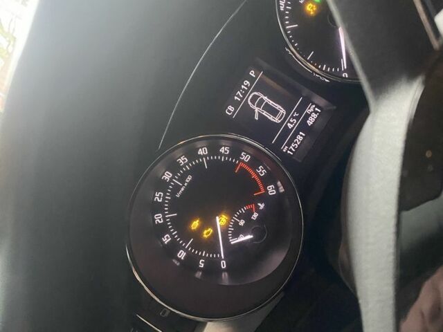 Коричневый Шкода Суперб, объемом двигателя 2 л и пробегом 175 тыс. км за 12700 $, фото 6 на Automoto.ua