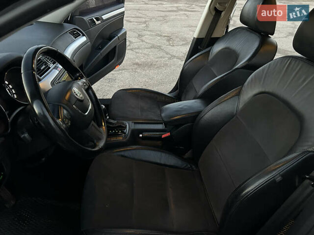 Коричневый Шкода Суперб, объемом двигателя 2 л и пробегом 307 тыс. км за 10900 $, фото 12 на Automoto.ua