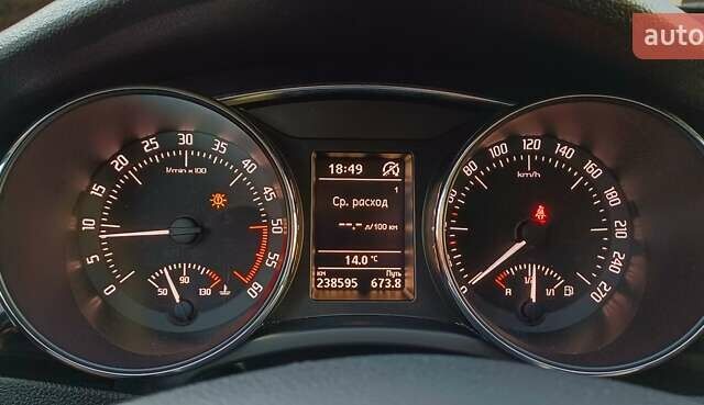 Коричневый Шкода Суперб, объемом двигателя 1.97 л и пробегом 238 тыс. км за 15150 $, фото 92 на Automoto.ua