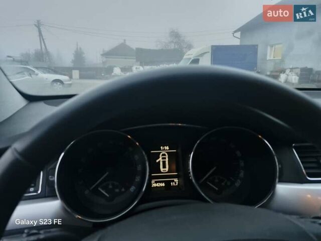 Коричневый Шкода Суперб, объемом двигателя 2 л и пробегом 204 тыс. км за 13499 $, фото 23 на Automoto.ua