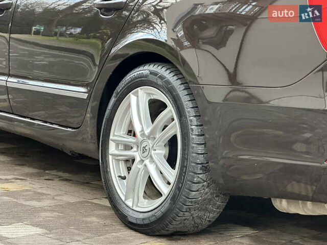 Коричневий Шкода Суперб, об'ємом двигуна 1.6 л та пробігом 258 тис. км за 10899 $, фото 58 на Automoto.ua