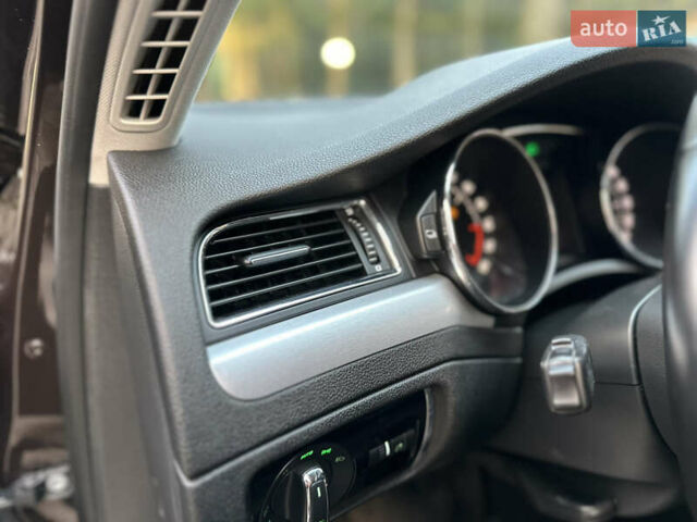 Коричневий Шкода Суперб, об'ємом двигуна 1.6 л та пробігом 258 тис. км за 10899 $, фото 98 на Automoto.ua