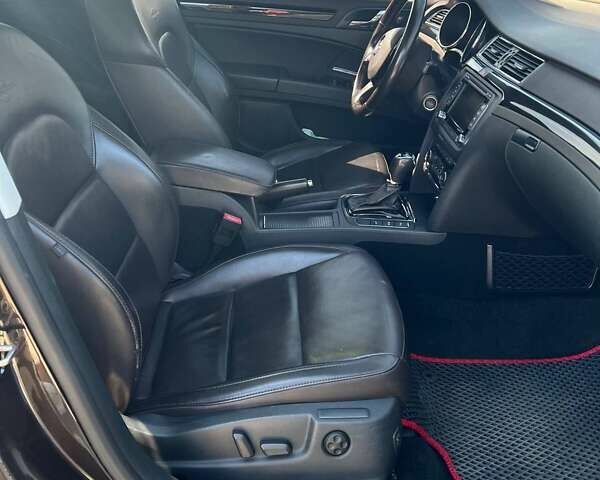 Коричневый Шкода Суперб, объемом двигателя 1.97 л и пробегом 243 тыс. км за 13800 $, фото 4 на Automoto.ua