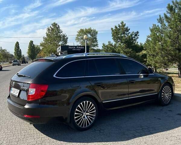 Коричневый Шкода Суперб, объемом двигателя 1.97 л и пробегом 243 тыс. км за 13800 $, фото 2 на Automoto.ua