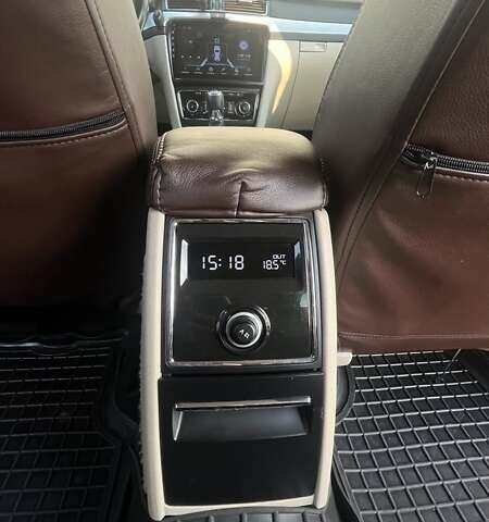 Коричневый Шкода Суперб, объемом двигателя 2 л и пробегом 275 тыс. км за 12000 $, фото 4 на Automoto.ua