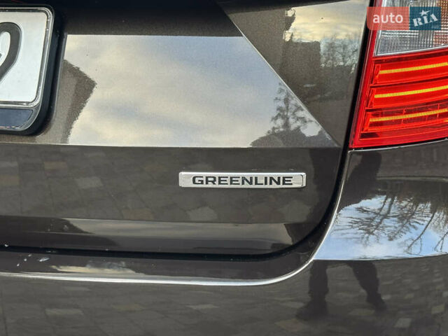 Коричневий Шкода Суперб, об'ємом двигуна 1.6 л та пробігом 258 тис. км за 10899 $, фото 81 на Automoto.ua