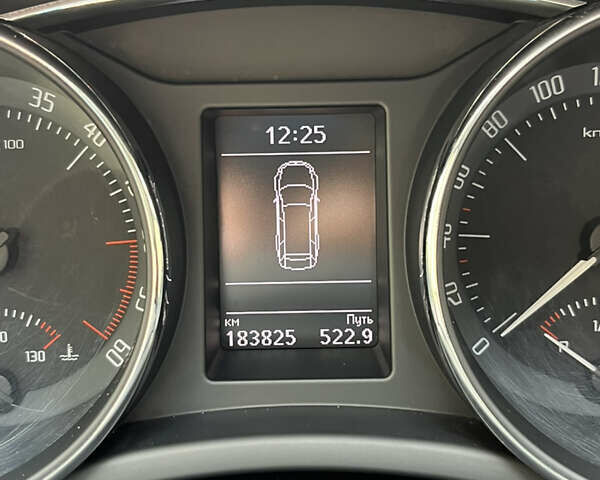Коричневый Шкода Суперб, объемом двигателя 1.6 л и пробегом 186 тыс. км за 11700 $, фото 17 на Automoto.ua