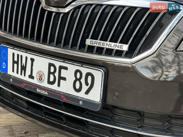 Коричневий Шкода Суперб, об'ємом двигуна 1.6 л та пробігом 258 тис. км за 10899 $, фото 51 на Automoto.ua