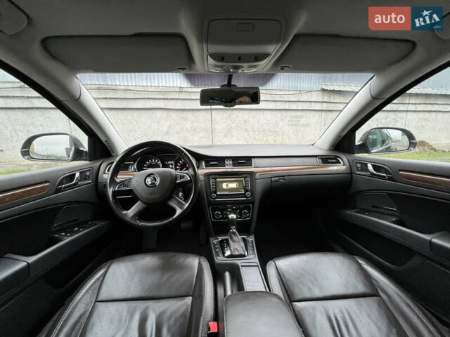 Коричневый Шкода Суперб, объемом двигателя 1.97 л и пробегом 123 тыс. км за 17499 $, фото 12 на Automoto.ua