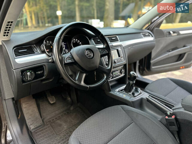 Коричневий Шкода Суперб, об'ємом двигуна 1.6 л та пробігом 258 тис. км за 10899 $, фото 102 на Automoto.ua